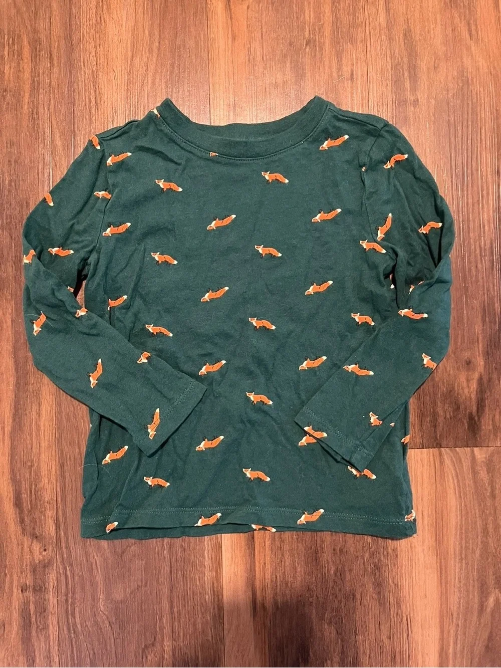 Old Navy Green Long-Sleeve Tee with Orange Fox Print
